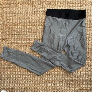 Alala legging frame tight gunmetal